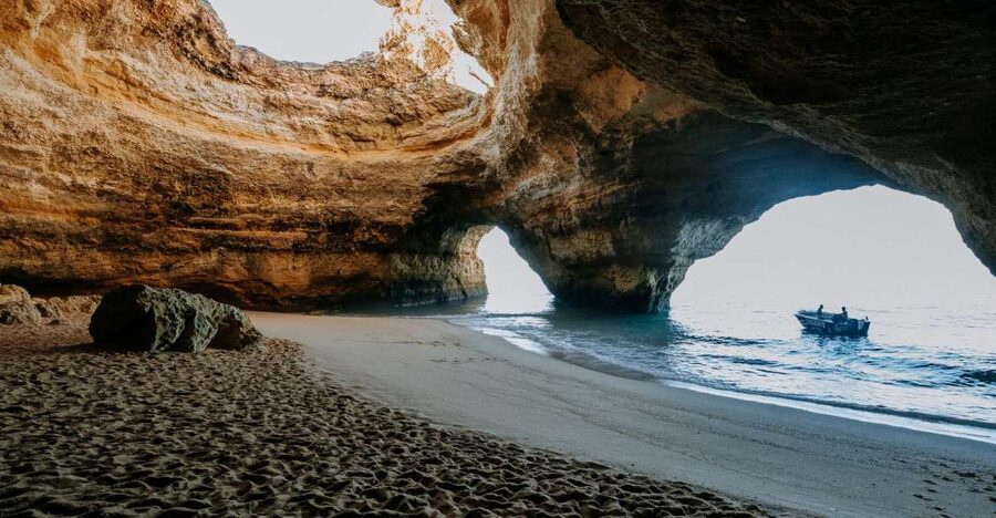 2 Hours Private Benagil Caves and Beaches Boat Tour - Inside the Caves: Captains’ Cave and the Benagil Sea Cave