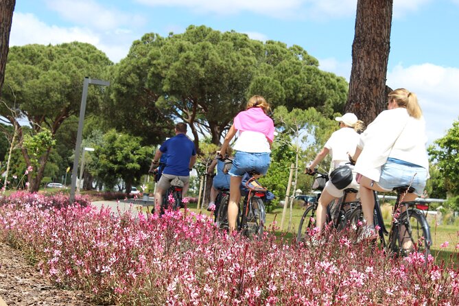 3H Guided Bike Tour in Vilamoura - Vilamoura plus Quarteira, in one smooth 3-hour loop