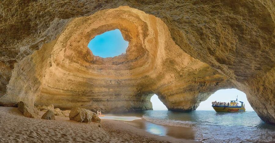 Albufeira: 2.5-Hour Benagil Caves & Dolphin Watching - Guides You’ll Remember: Christian, Jesus, Diego, and More