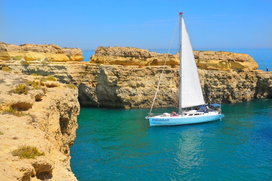 Albufeira: 3-Hour Yacht Daytime/Sunset Cruise to Benagil - Key Highlights You’ll Notice on Board
