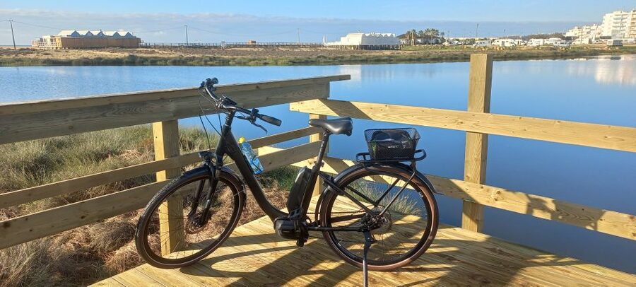 Albufeira: 4 or 8 - hour E-bike Rental with Hotel Delivery - Safety Briefing and the Intermediate Cycling Requirement