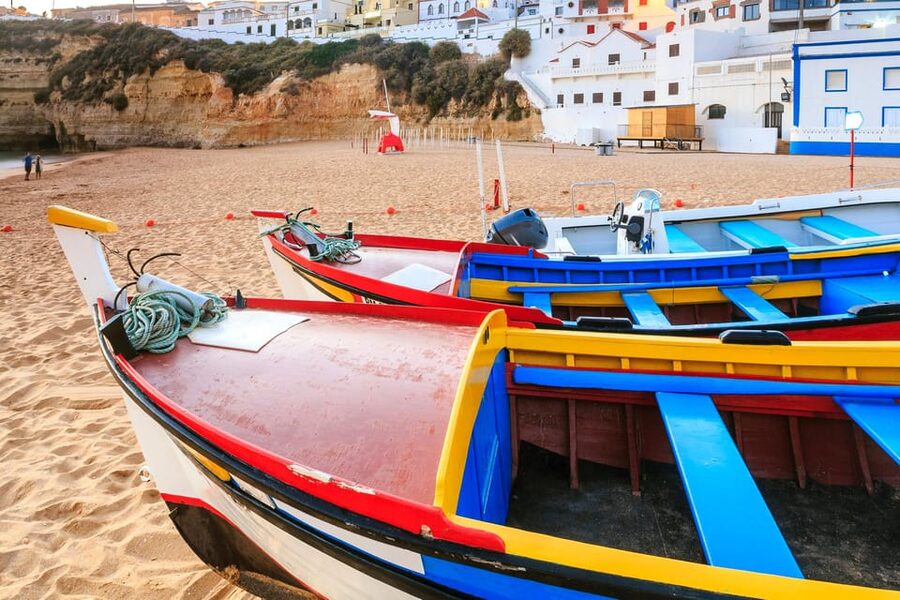 Albufeira: Beach, Old Town & Falesia Electric Tuk Tuk Tour - Pickup, timing, and the start of your 2-hour loop