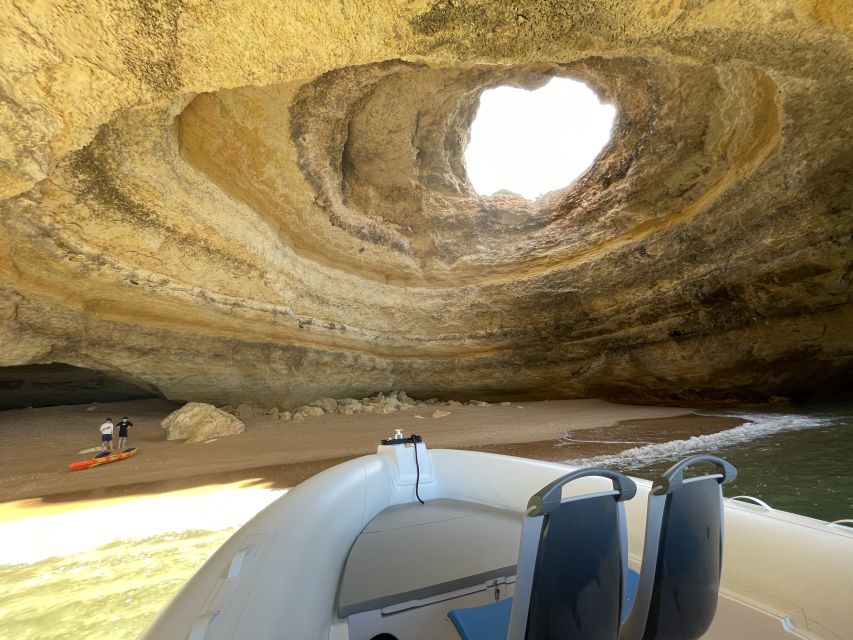 Albufeira: Benagil Cave and Dolphin Sightseeing Boat Cruise - The coastline photo run: beaches, cliffs, and Alfanzina Lighthouse at the finish
