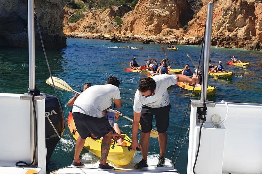 Albufeira Marina: Benagil Cave to Marinha Beach Kayak Tour - Getting to Seacret Tours at Albufeira Marina