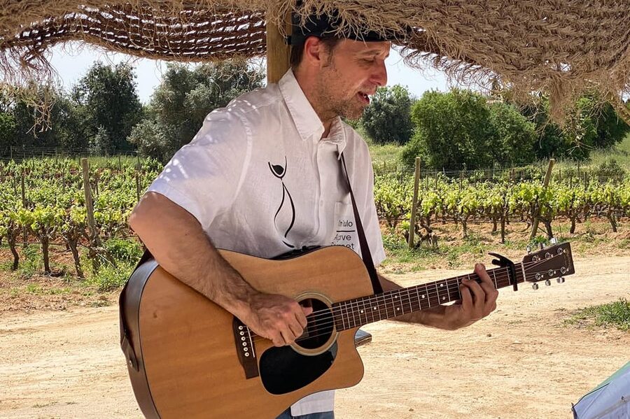 Albufeira/Porches/Vilamoura: Wine Tasting with Tapas & Music - Why this tour works as a real Algarve evening plan
