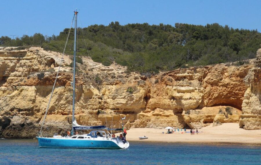 Albufeira: Sailing Boat Cruise BBQ & Open Bar on the Beach - Beach BBQ lunch on sand: chicken kebabs, veggie option, and the Algarvian side