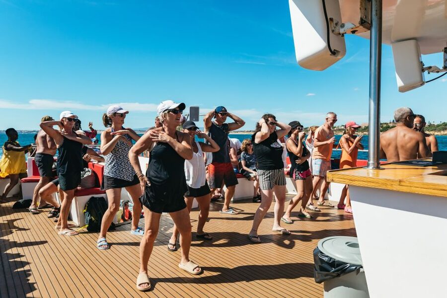 Albufeira: Sightseeing Cruise with Beach BBQ and Open Bar - Who This Tour Suits Best