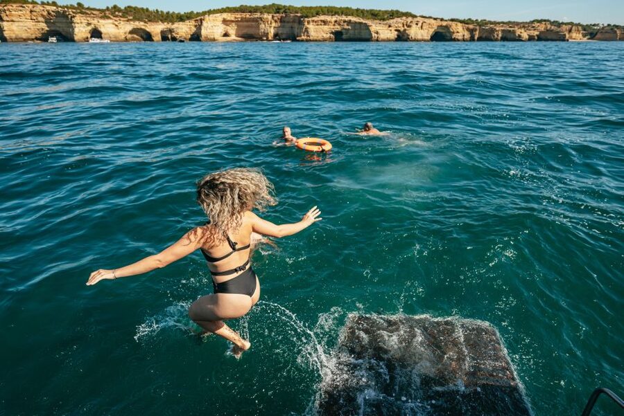 Algarve 3-Hour Caves and Coastline Boat Trip - The bar, WiFi, and why the top deck upgrade can be a smart move