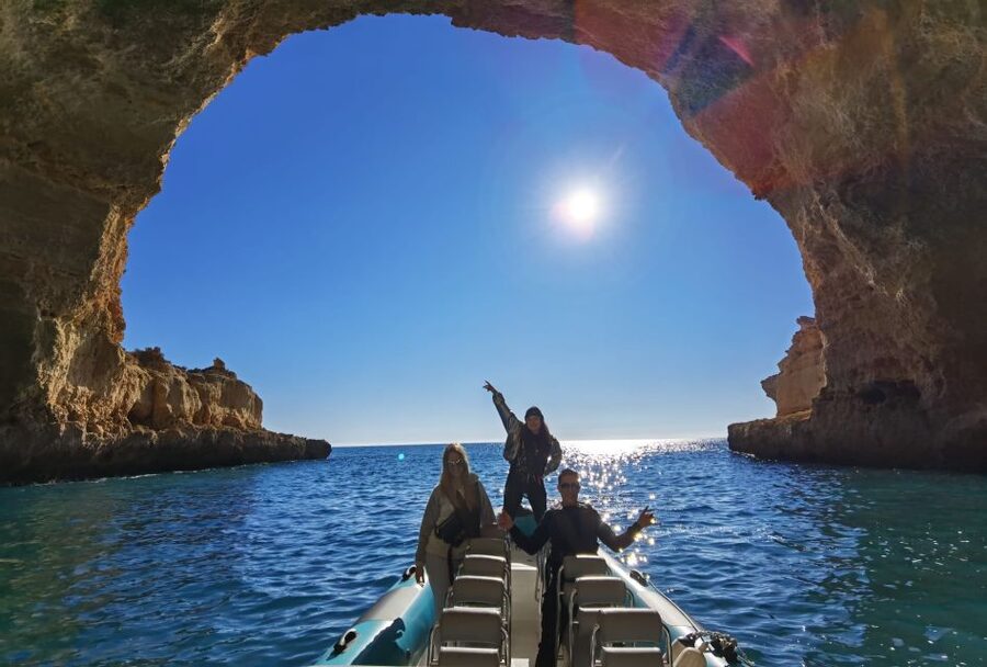 Algarve: Benagil Caves 2-Hour Private Tour - Ferragudo lighthouse, Caneiros beach, and the Roman-era hints of the coast