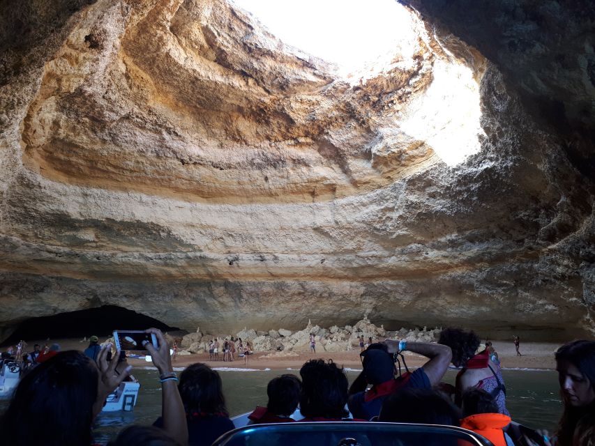 Algarve: Boat Trip to the Caves of Benagil - Clube Naval de Portimão and the Arade River start