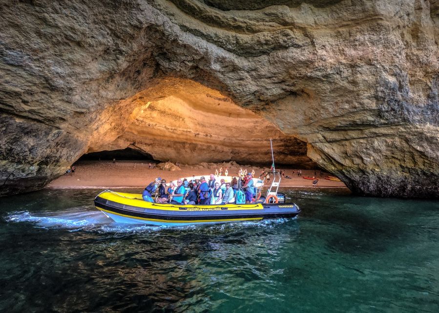 Algarve: Carvoerio and Benagil Walking Tour and Cruise - Portimão speedboat cruise to Algar Seco and Benagil caves