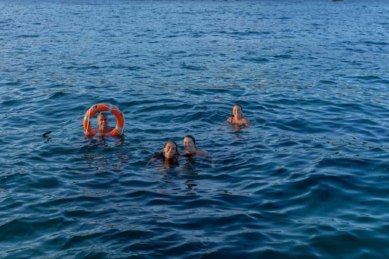 Algarve: Catamaran Sunset Tour with DJ or Live Guitarist - The swim stop: how much time you really get