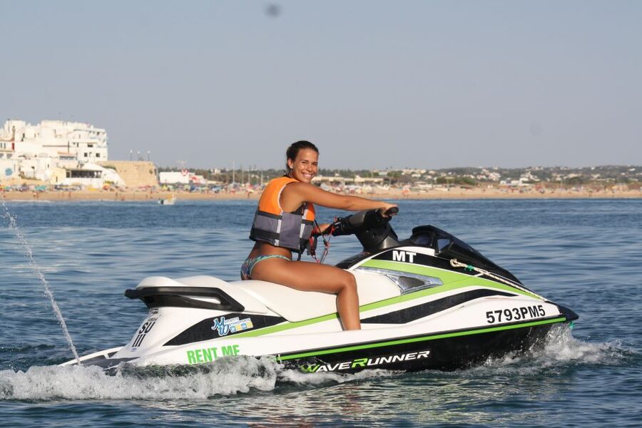 Algarve: Jet Ski Rental in Armação de Pêra - The beach base: practical details for a no-stress day