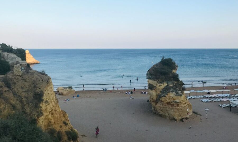 Algarve: Lagos Sightseeing guided Tour with e-bikes - The guide experience, from safety instructions to picture help