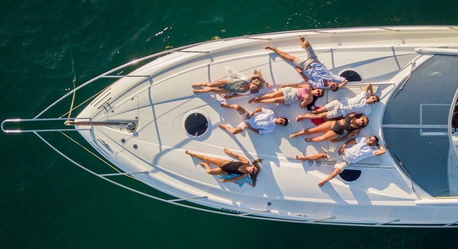 Algarve: Private Yachts Rental - The Albufeira stop: breaks, photos, guided time, and scenic cruising