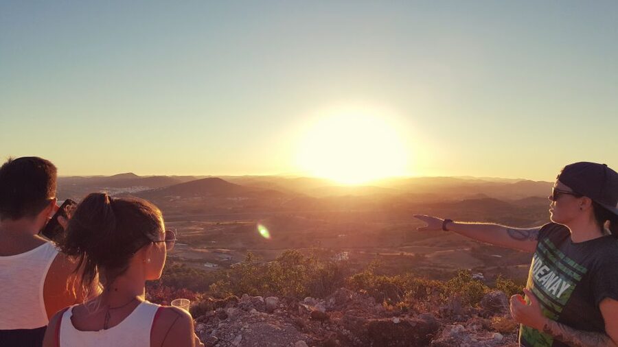 Algarve: Sunset Jeep Safari Tour - Piri piri dinner and how the meal fits the day