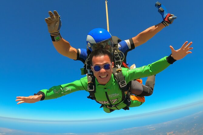 Algarve Tandem Skydive 10.000ft - Portimão to Alvor: The Vibe at Skydive Seven’s Airfield