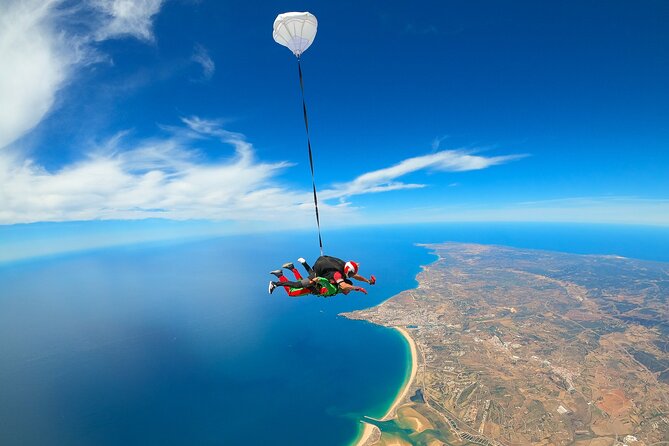 Algarve Tandem Skydive 10.000ft - Who This Tandem Jump Fits Best (And Who Should Reconsider)