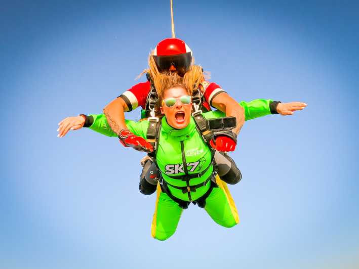 Algarve: Tandem Skydiving Adventure 15,000 to 10,000 Feet - Gear up with a professional, then the short aircraft flight