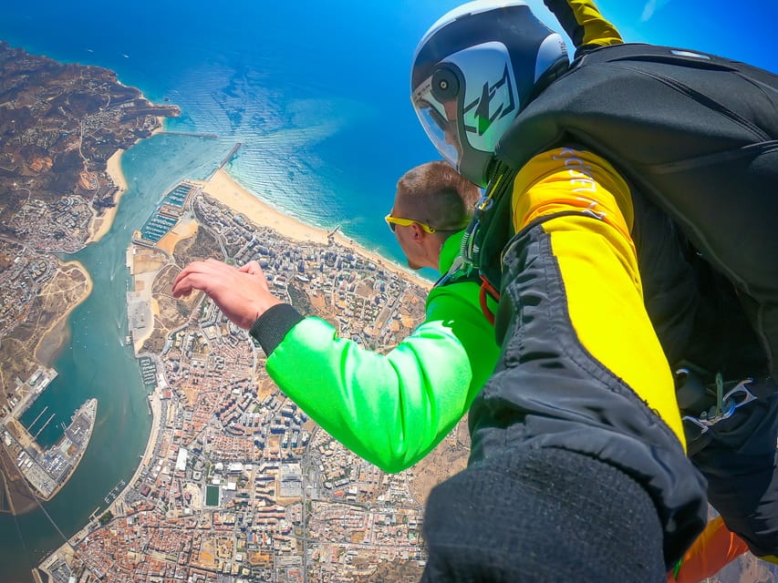Algarve: Tandem Skydiving Adventure 15,000 to 10,000 Feet - The free fall phase: what 20 or 70 seconds really means for your nerves