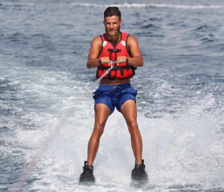 Armação de Pêra: 20-Minute Water Ski Adventure Ride - Where you start: Holiday Inn Algarve, beach-side meet-up