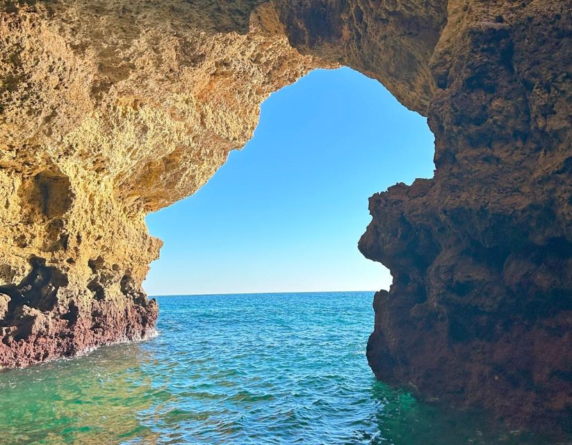 Armação de Pêra: Benagil´s 15 Best Caves Boat Tour - Photos and timing: how to capture the caves without turning your trip into work