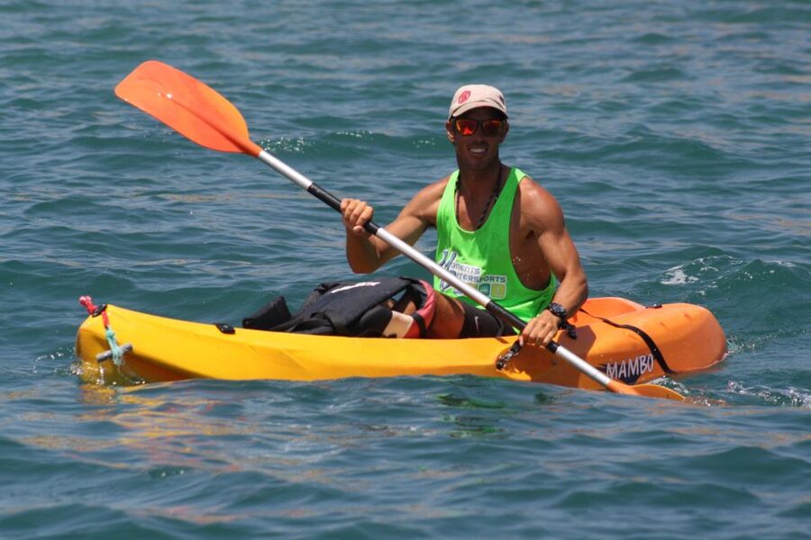 Armação de Pêra: Kayak Rental Service - What Happens Before You Paddle: Beach Greeting, Briefing, Life Jacket