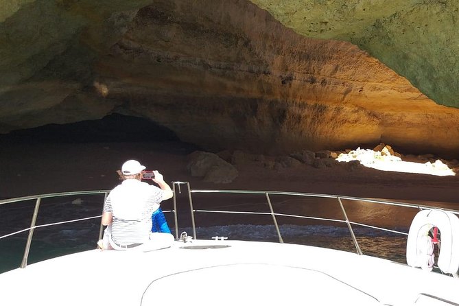 Benagil Cave Tour Sunseeker Portofino 53 5H - The crew makes the difference: Claudio, Fabio, Jessica, and more