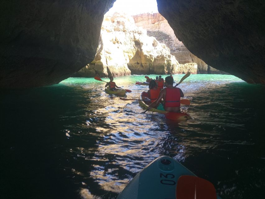 Benagil Caves: Kayaking Tour with a Local Guide - What the Guide Actually Does for You (Not Just Points)
