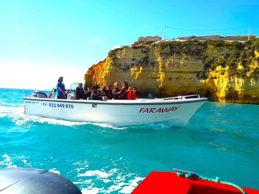 Benagil: Passeio 2 horas de Barco a Gruta de Benagil - Getting to Clube Naval de Portimão without losing time
