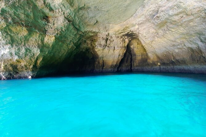 Boat tour Benagil Caves - The route: Ferragudo, Caneiros, Carvoeiro, and those classic cliff lookouts