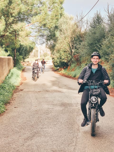 Carvoeiro & Ferragudo: Private Fat Bike Tour - The 21 km route feels easy, but it is still outdoors