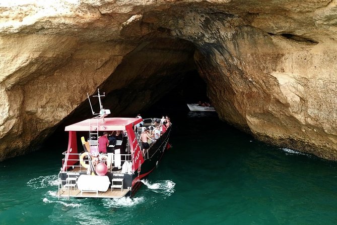 Catamaran Tour to Benagil Caves - Meeting point in Portimão and easy start tips