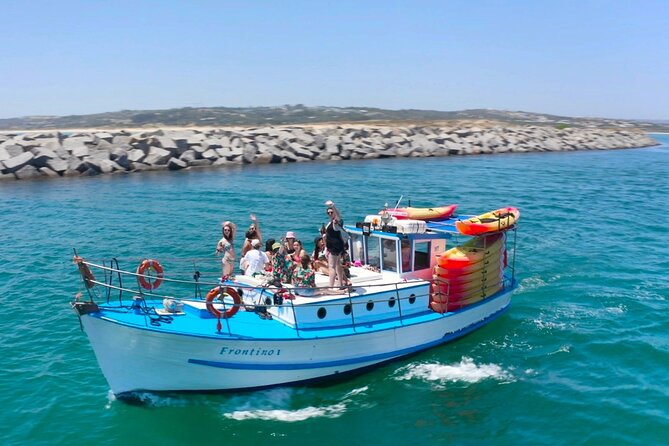 Explore Secret Caves and Beaches of Alvor - Boat & Kayak Tour - Where You Meet at Cafe-Na-Ria, and How to Start On Time