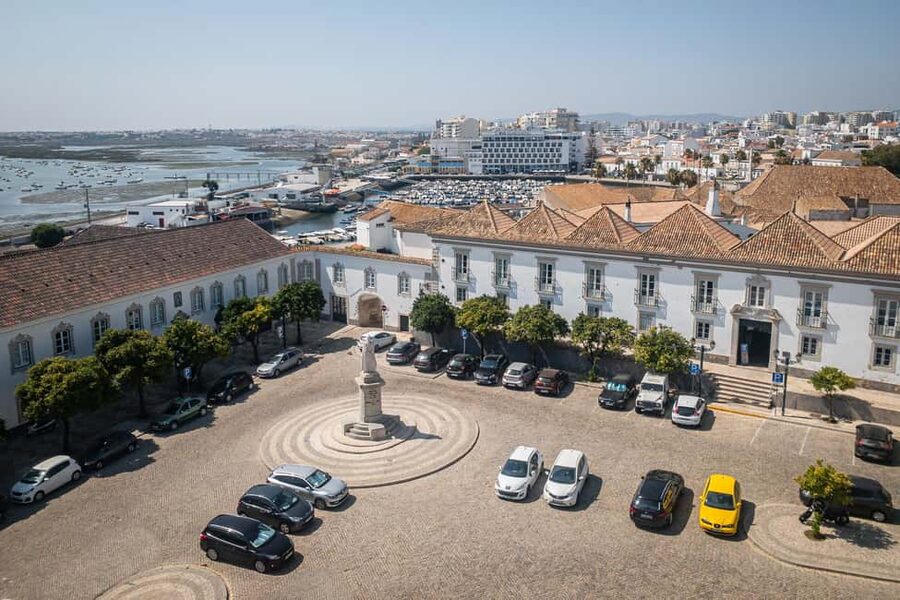 Faro: Flexible Walking Tour in Historic Center - Churches you can’t really skip: São Pedro, Carmo Church, Ossos Chapel, and Santo António dos Capuchos