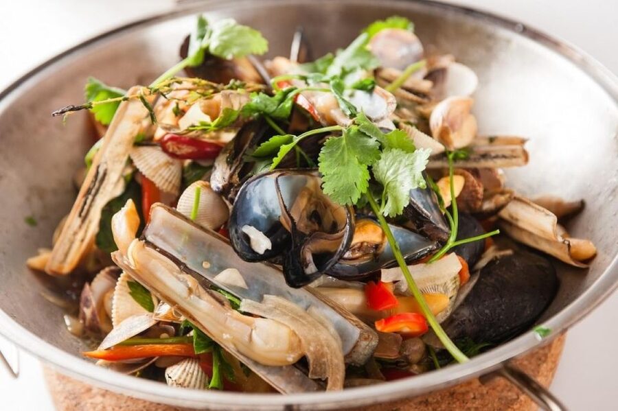 Faro: Learn to cook a Cataplana like a local! - Why Faro’s Old Town makes this cataplana class feel real