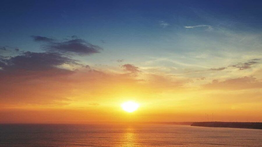 Faro: Ria Formosa Guided Sunset Tour by Catamaran - Parque Natural da Ria Formosa Guided Sightseeing Stops