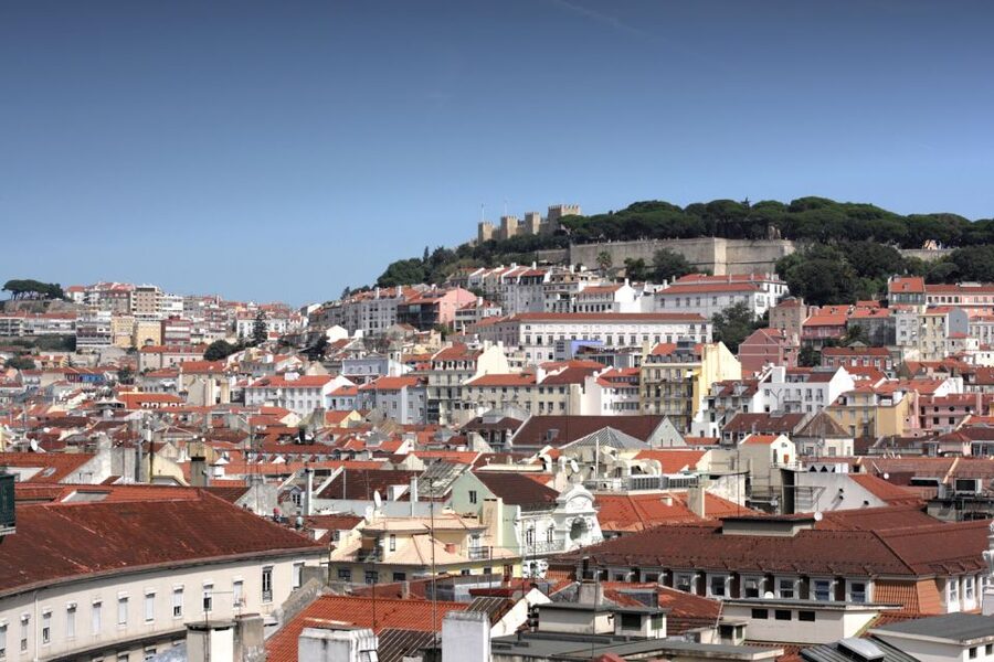 From Algarve: Lisbon City Tour with Shopping - From the Algarve to Lisbon: how the day fits together