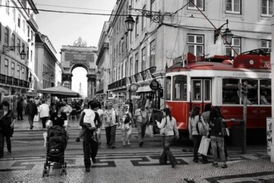 Lisbon City Tour with Shopping