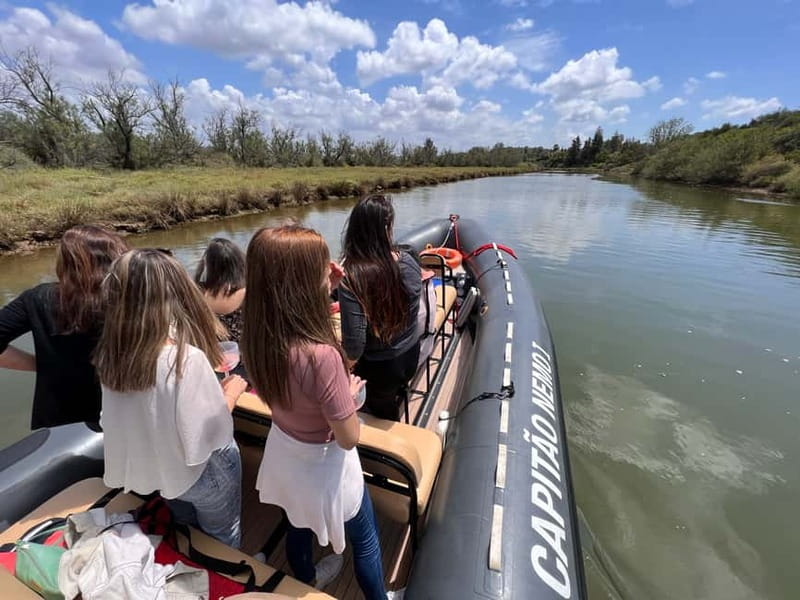 From Lagoa: Visit Silves Town by Boat with Hop Off & Hop On - What the Arade River guide actually adds