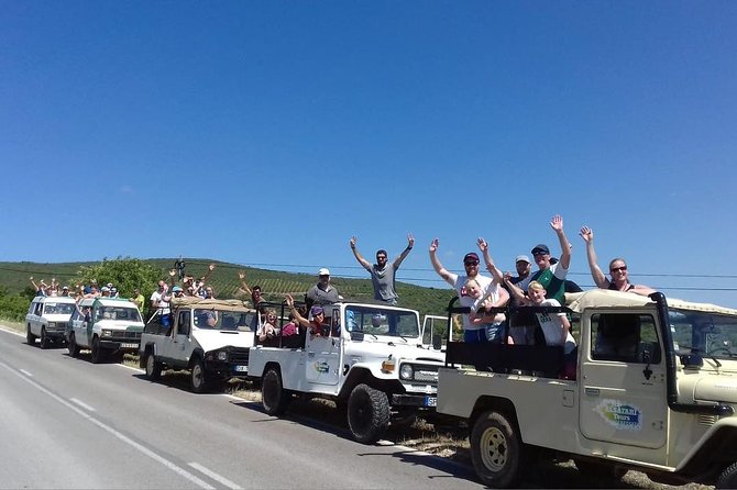 Half-Day Algarve Countryside and Villages Jeep Safari - Stop 2, Querenca Farm: Honey, Carob Liqueur, and Medronho