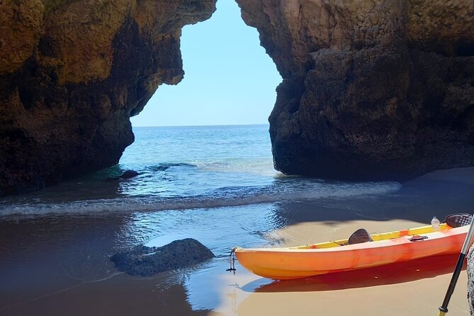 Kayak Adventure through the Ponta da Piedade Caves in Lagos - Where you meet, and how not to lose time before you start