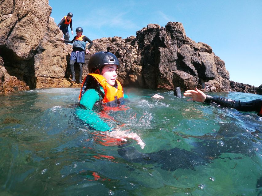 Kids Version - Coasteering with snorkeling: Algarve - Caves and cliff edges, plus rock jumps from 1 to 6 meters
