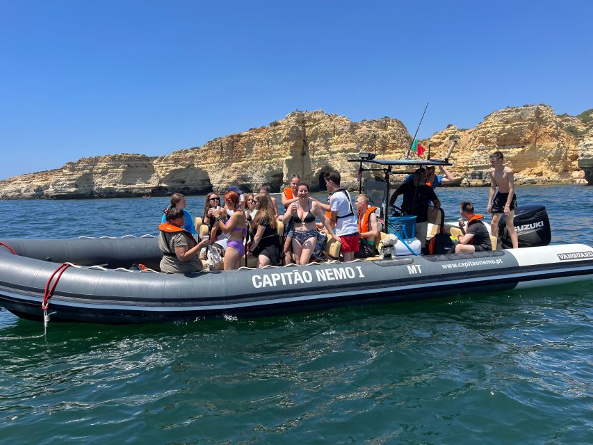 Lagoa: Dolphins Expedition with biologist guide on board - From Capitão Nemo Algarve to the first lookout: your 10-minute safety briefing