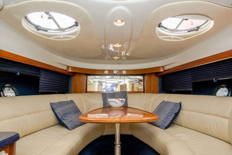 Lagos: 2-Hour Evening Champagne Cruise - Praia do Camilo for Golden Sand and a More Dramatic Coast
