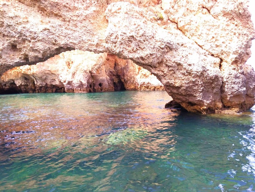 Lagos-Algarve: Grotto Trip - Boat Trip Late afternoon - Getting on the right boat: meeting point and small-group reality