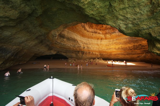 Lagos - Benagil Sea Cave Tour Seafaris - Getting to Passeio dos Descobrimentos 5 and what to wear on a speedboat
