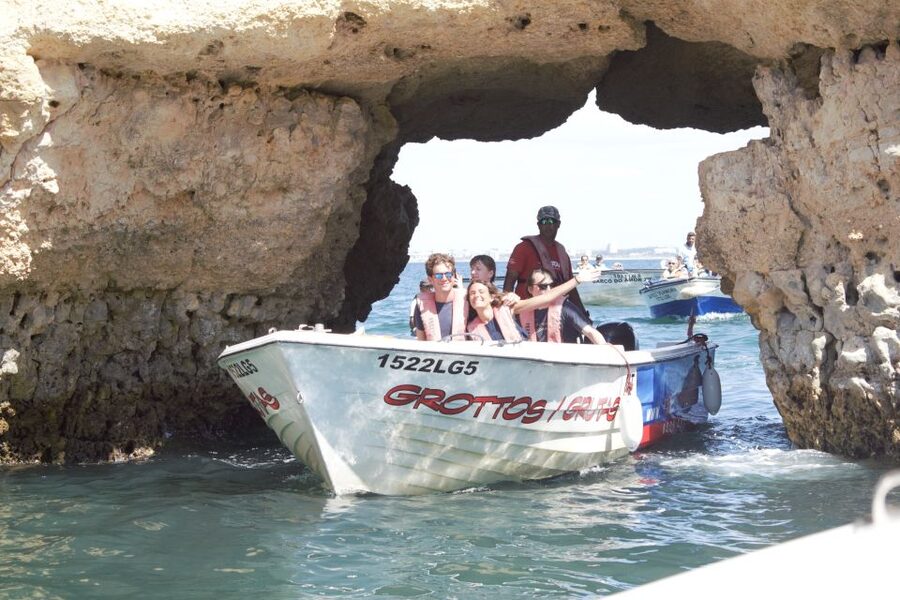 Lagos: Boat tour Ponta da Piedade with local guides - Should you book this Lagos Ponta da Piedade boat tour?