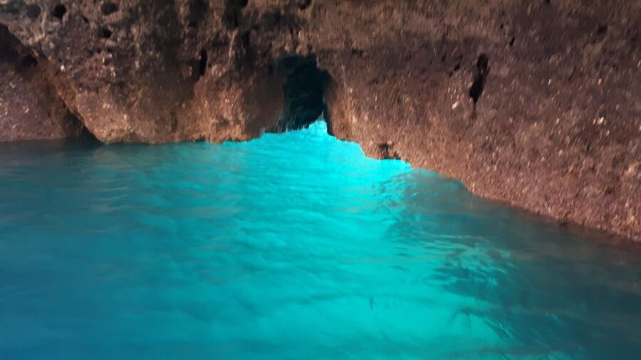 Lagos: Boat Trip to Grottos of Ponta da Piedade and Caves - Timing tips: morning calm vs afternoon photo light