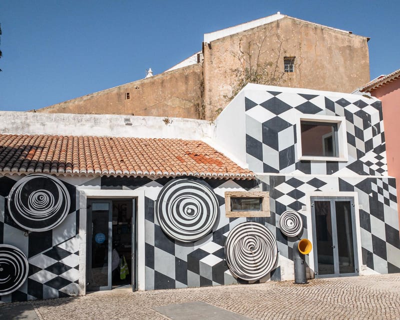 Lagos: Flexible Walking Tour in Historic Center - Governors’ Castle, ancient walls, and Saint Gonçalo’s Arch